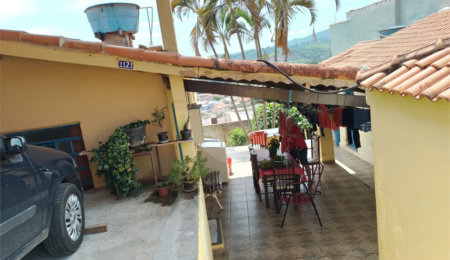Casa à venda com 3 quartos em Jardim Imperial, Atibaia, SP