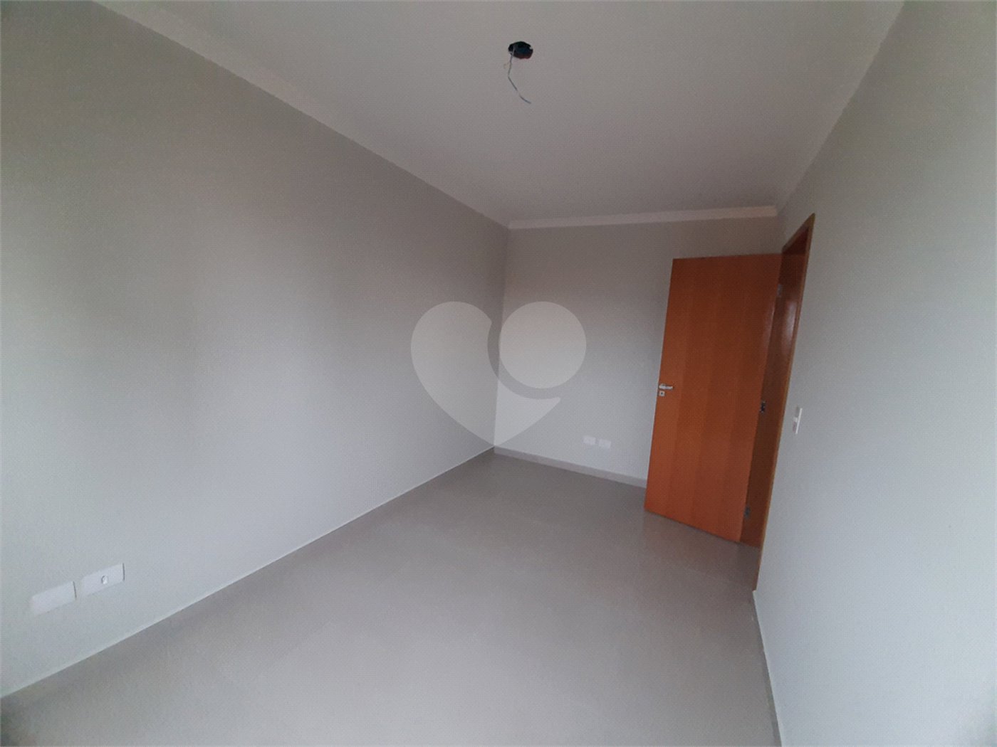 Apartamento com 44m2, 2 quartos, banheiro, sala, cozinha, varanda gourmet e garagem