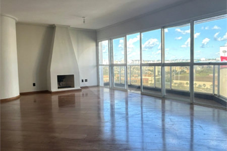 Apartamento 4 suítes Central Park Club