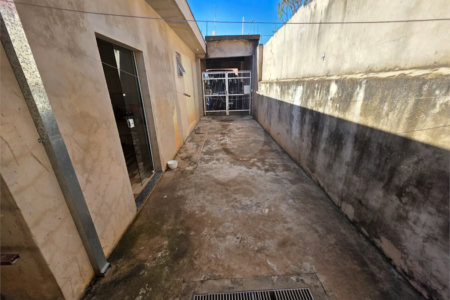 Casa 2 quartos Jardim Zavaglia