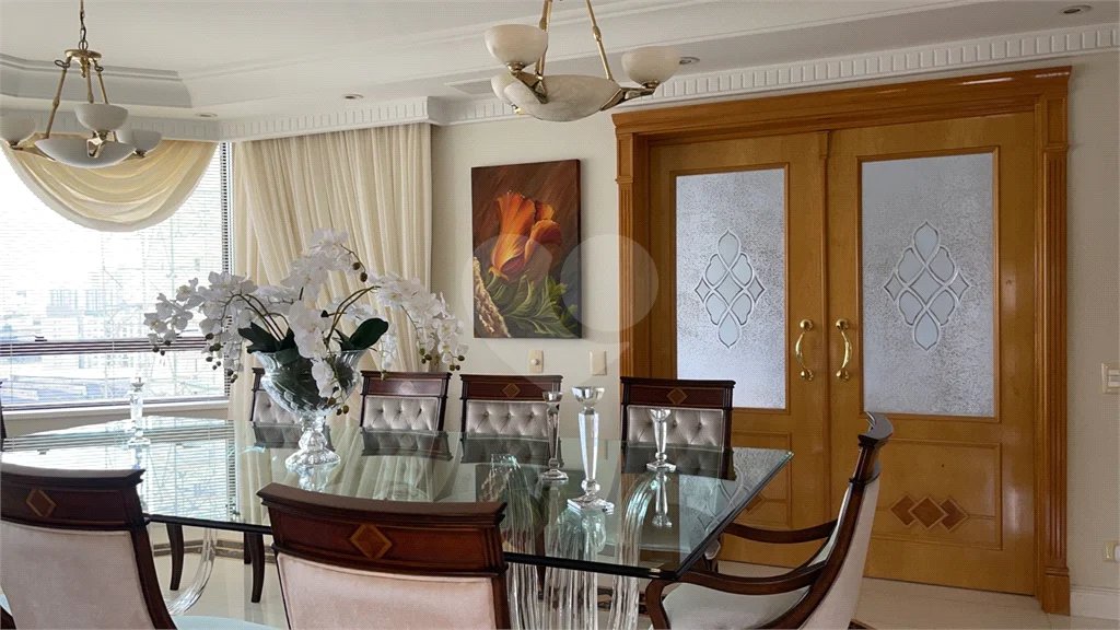 Apartamento com terraço 385m² 03 dormitórios sendo 2 suítes 5 vagas..Estuda Permuta.