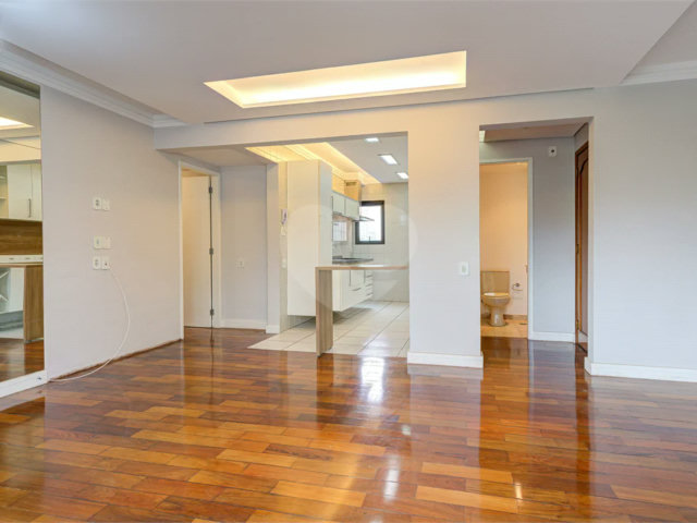 Apartamento para alugar com 3 quartos, sendo 1 suíte,  em Chácara Santo Antônio, São Paulo, SP