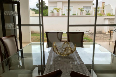 Casa à venda com 3 suítes no condomínio Aldeia da Mata, Votorantim - SP
