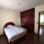 Casa à venda com 4 quartos, sendo 1 suíte, em Vila Galvão, Guarulhos, SP