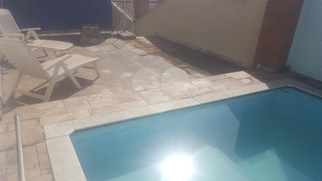 Casa à venda com 3 quartos, sendo 1 suíte, no condomínio Residencial Tremembé, São Paulo - SP