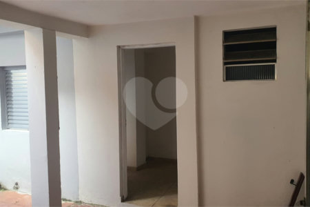 Sobrado à venda com 3 quartos em Vila Nilo, São Paulo, SP