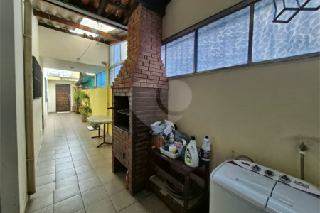 Sobrado à venda com 4 quartos em Jardim Sarah, São Paulo, SP