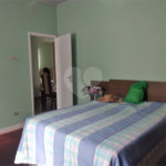 Casa à venda com 4 quartos, sendo 1 suíte, no Centro, Mairinque, SP