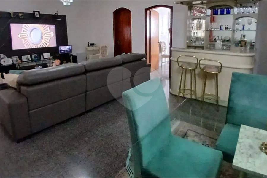 Sobrado à venda com 4 quartos, sendo 2 suítes, em Limão, São Paulo, SP
