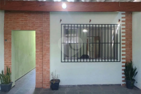 Sobrado à venda com 5 quartos em Vila Arriete, São Paulo, SP
