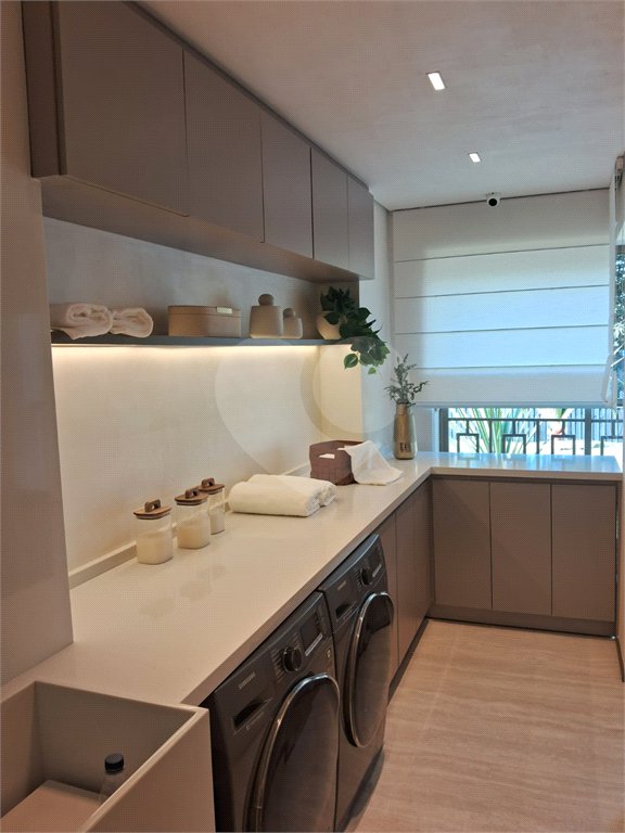 Apartamento à venda com 3 quartos, sendo 2 suítes, em Vila Mariana, São Paulo, SP