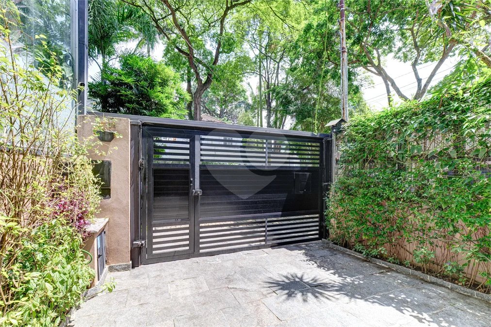 Sobrado a venda com 2 quartos no Alto Boa Vista, São Paulo - SP
