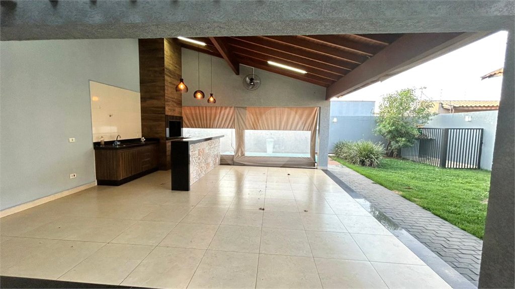 Casa à venda com 3 quartos, sendo 1 suíte,  em Ipê, Três Lagoas, MS