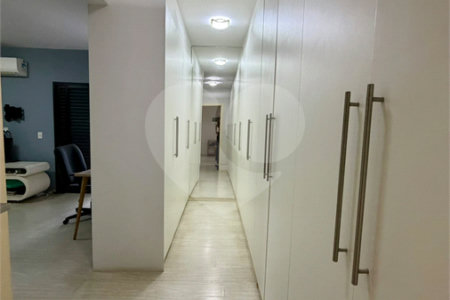 Apartamento à venda com 4 suítes em Jardim Marajoara, São Paulo, SP