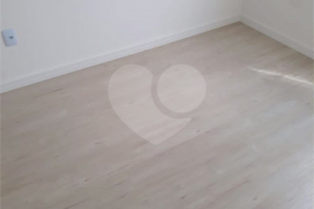 Apartamento à venda com 2 quartos em Parque das Colinas, Valinhos, SP