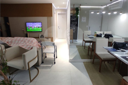 Apartamento à venda com 3 quartos, sendo 2 suítes, em Barra Funda, São Paulo, SP