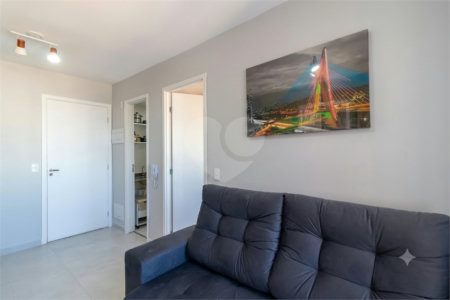 Apartamento à venda com 2 quartos, sendo 1 suíte,  em Parada Inglesa, São Paulo, SP
