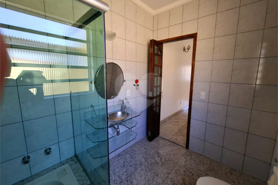 Sobrado à venda com 3 quartos no Brasilândia, São Paulo, SP