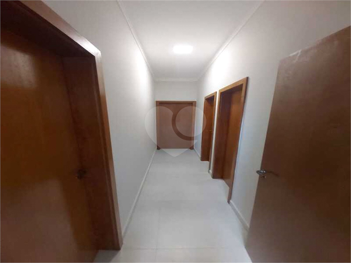 Casa à venda com 3 quartos, sendo 1 suíte, em Jardim Residencial Veneza, Indaiatuba, SP