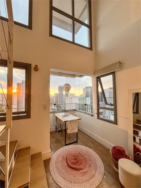 Apartamento à venda com 1 quarto em Jardim das Acácias, São Paulo, SP