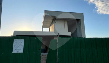 Casa em condomínio à venda com 3 quartos, sendo 2 suítes,  em Ogiva, Cabo Frio, RJ