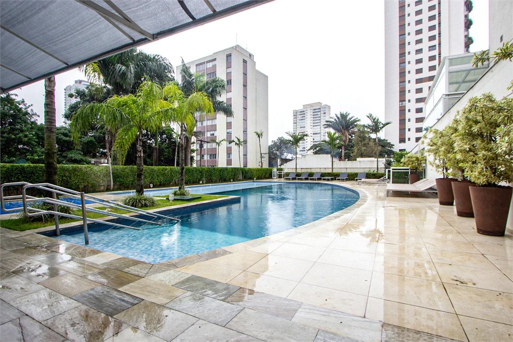 Apartamento à venda com 2 quartos, sendo 1 suíte,  em Jardim das Acácias, São Paulo, SP
