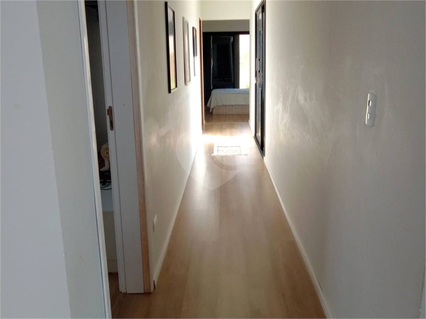 Casa à venda com 3 quartos, sendo 1 suíte, no condomínio Village Ipanema Ii, Araçoiaba da Serra - SP