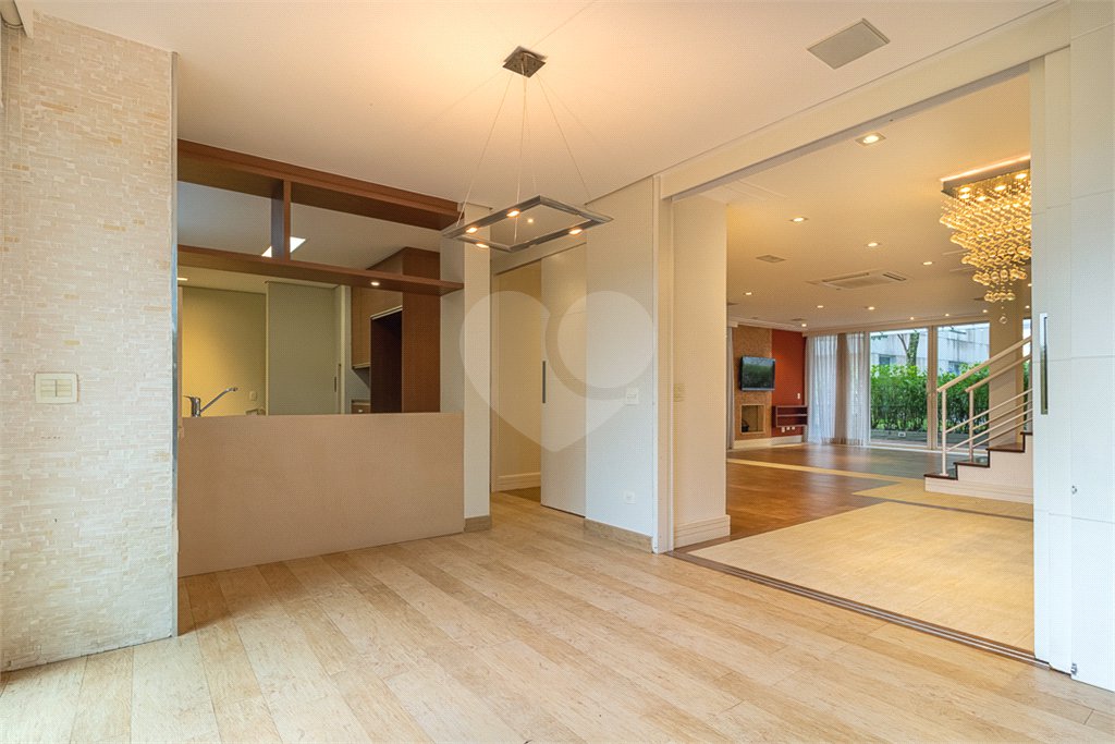 Casa à venda com 4 suítes no condomínio Las Cumbres, São Paulo - SP