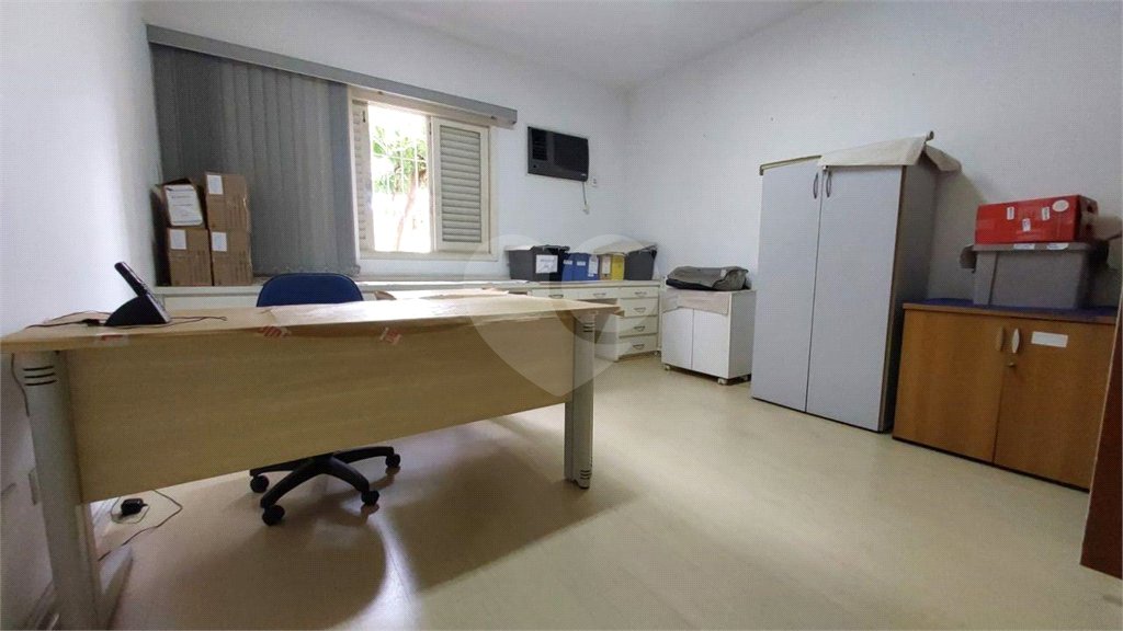 Casa à venda com 4 quartos, sendo 2 suítes,  em Vila Alexandria, São Paulo, SP
