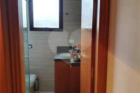 Apartamento à venda com 3 quartos, sendo 1 suíte, em Vila Paulicéia, São Paulo, SP