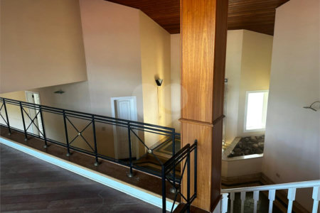 Casa à venda com 4 suítes em Vila Petrópolis, Atibaia, SP