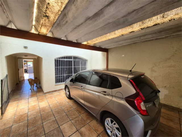 Casa à venda com 3 quartos, sendo 1 suíte,  em Jardim Prudência, São Paulo, SP