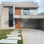 Casa à venda com 4 quartos, sendo 3 suítes, no condomínio Recanto dos Paturis, Vinhedo - SP