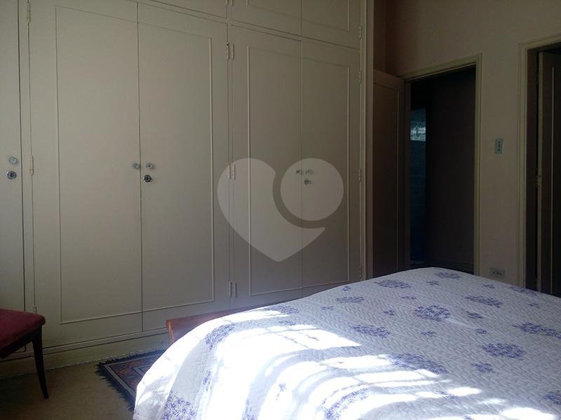 Casa à venda com 5 quartos, sendo 2 suítes, em Santana, São Paulo, SP