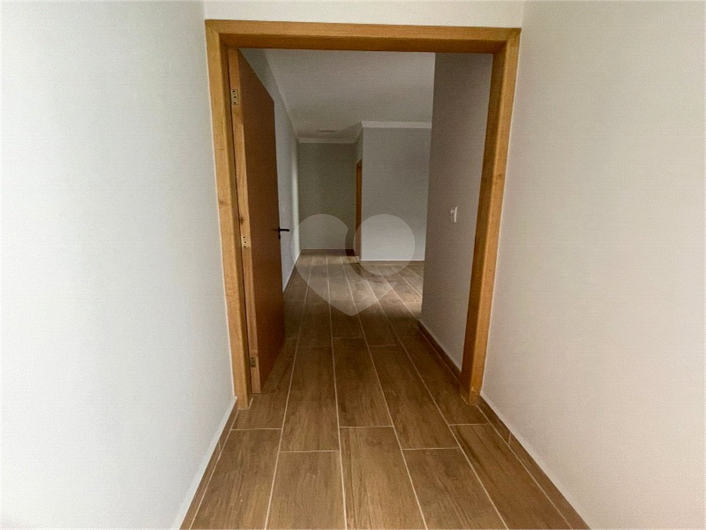 Casa de Vila à venda com 2 quartos, sendo 1 suíte, em Cajuru do Sul, Sorocaba, SP