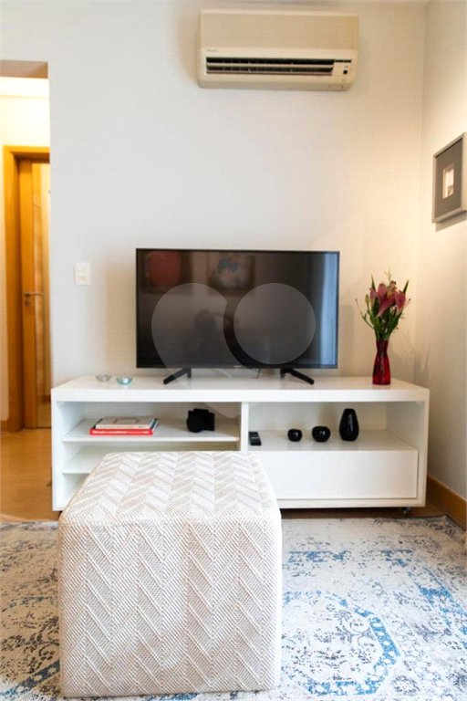 Apartamento à venda com 1 quarto em Vila Uberabinha, São Paulo, SP