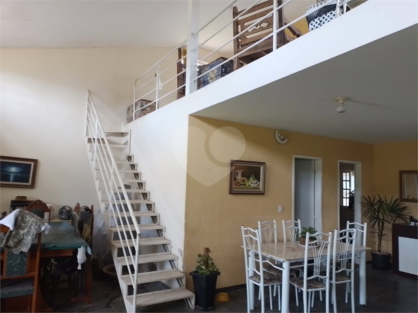 Sítio à venda com 4 quartos, sendo 3 suítes, em Caxito, Maricá, RJ