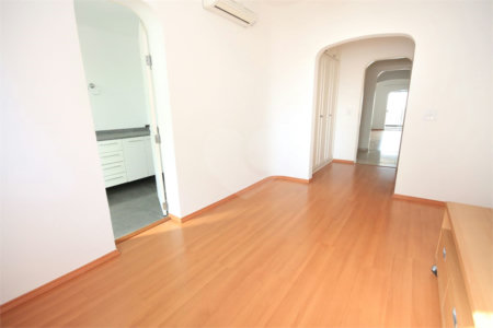 Apartamento à venda com 4 suítes em Jardim Marajoara, São Paulo, SP