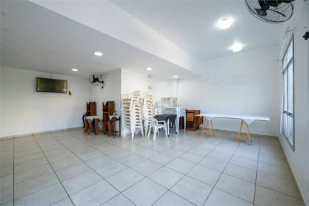 Apartamento à venda com 3 quartos, sendo 1 suíte,  em Cidade Vargas, São Paulo, SP