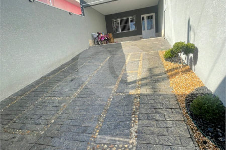 Sobrado à venda com 2 suítes em Jardim Alvinópolis, Atibaia, SP
