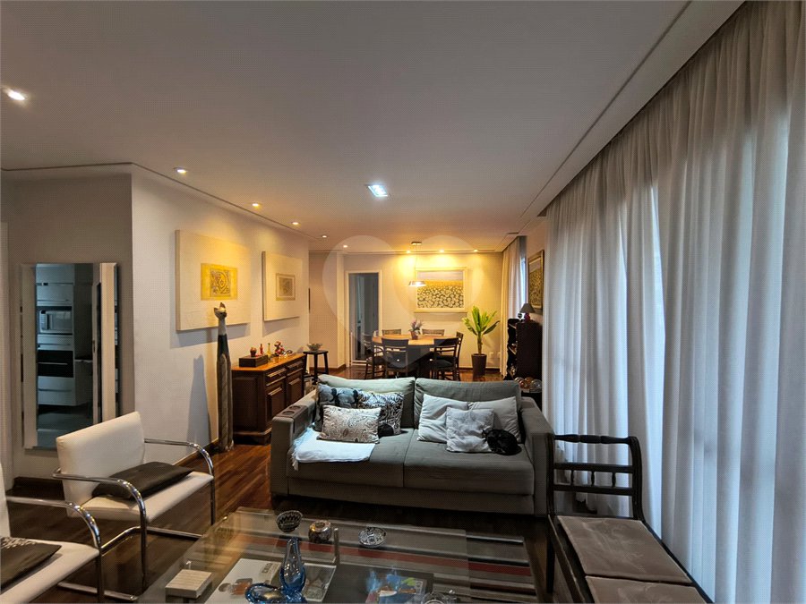 Apartamento à venda com 4 quartos, sendo 1 suíte, em Jardim Caravelas, São Paulo, SP
