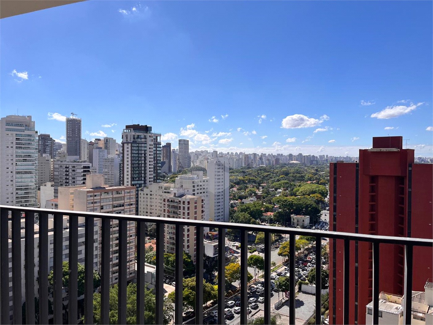 Apartamento à venda com 3 suítes em Pinheiros, São Paulo, SP