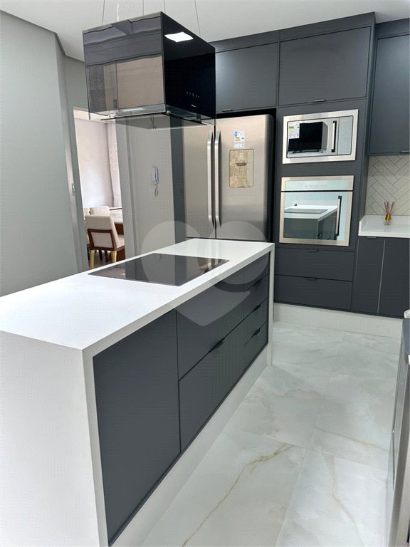 Casa à venda com 3 quartos, sendo 1 suíte, no condomínio Residencial Morada do Horto, São Paulo - SP