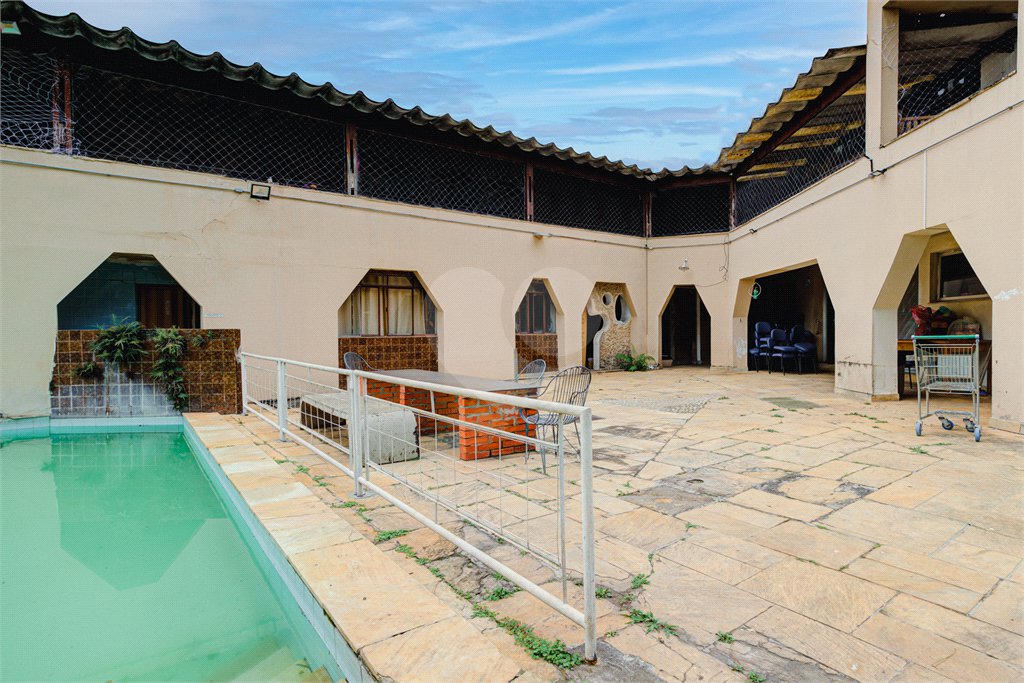 Sobrado à venda com 3 quartos, sendo 1 suíte, em Chácara Monte Alegre, São Paulo, SP