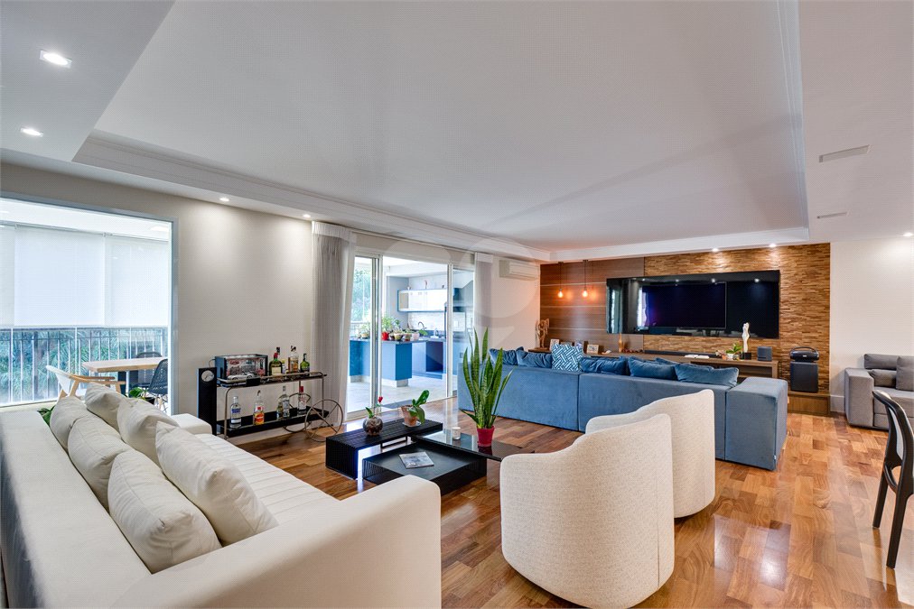 Apartamento à venda ou para alugar com 4 suítes em Alto da Boa Vista, São Paulo, SP