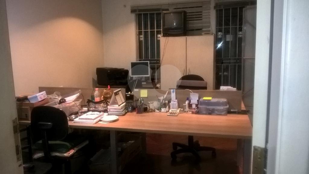 Sobrado à venda com 4 quartos, sendo 1 suíte, em Campo Belo, São Paulo, SP