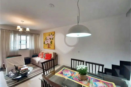 Casa à venda com 3 quartos, sendo 1 suíte, em Vila Aurora (zona Norte), São Paulo, SP