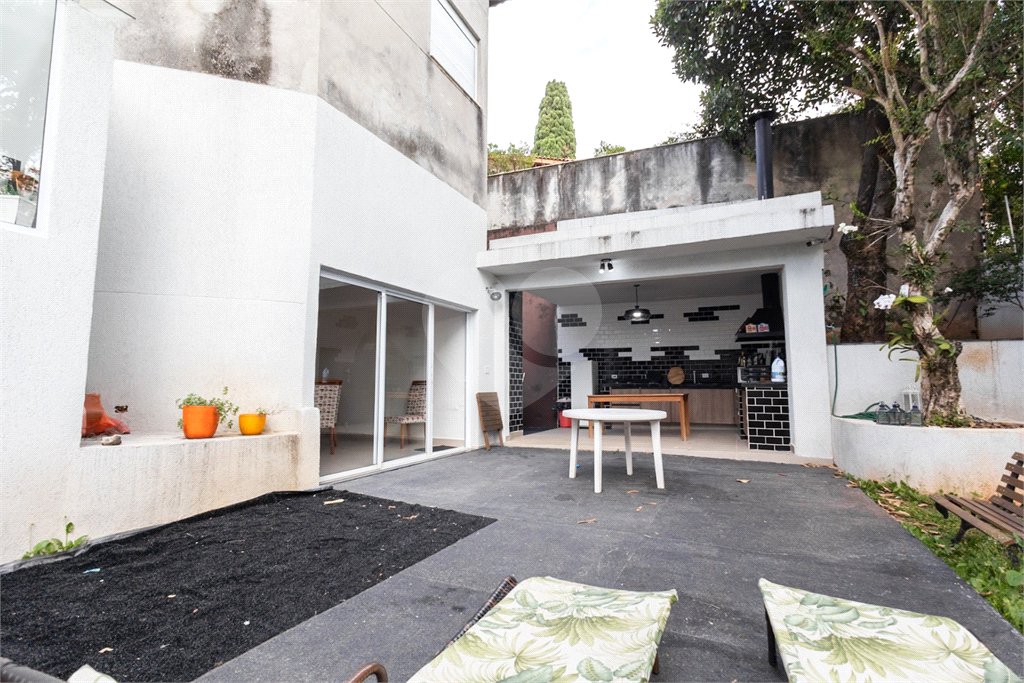 Casa à venda com 4 suítes no condomínio Villa Castanheira, São Paulo - SP