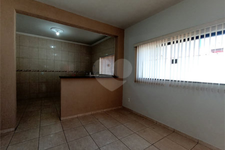 Casa à venda com 6 quartos, sendo 2 suítes, no Centro, Itapetininga, SP