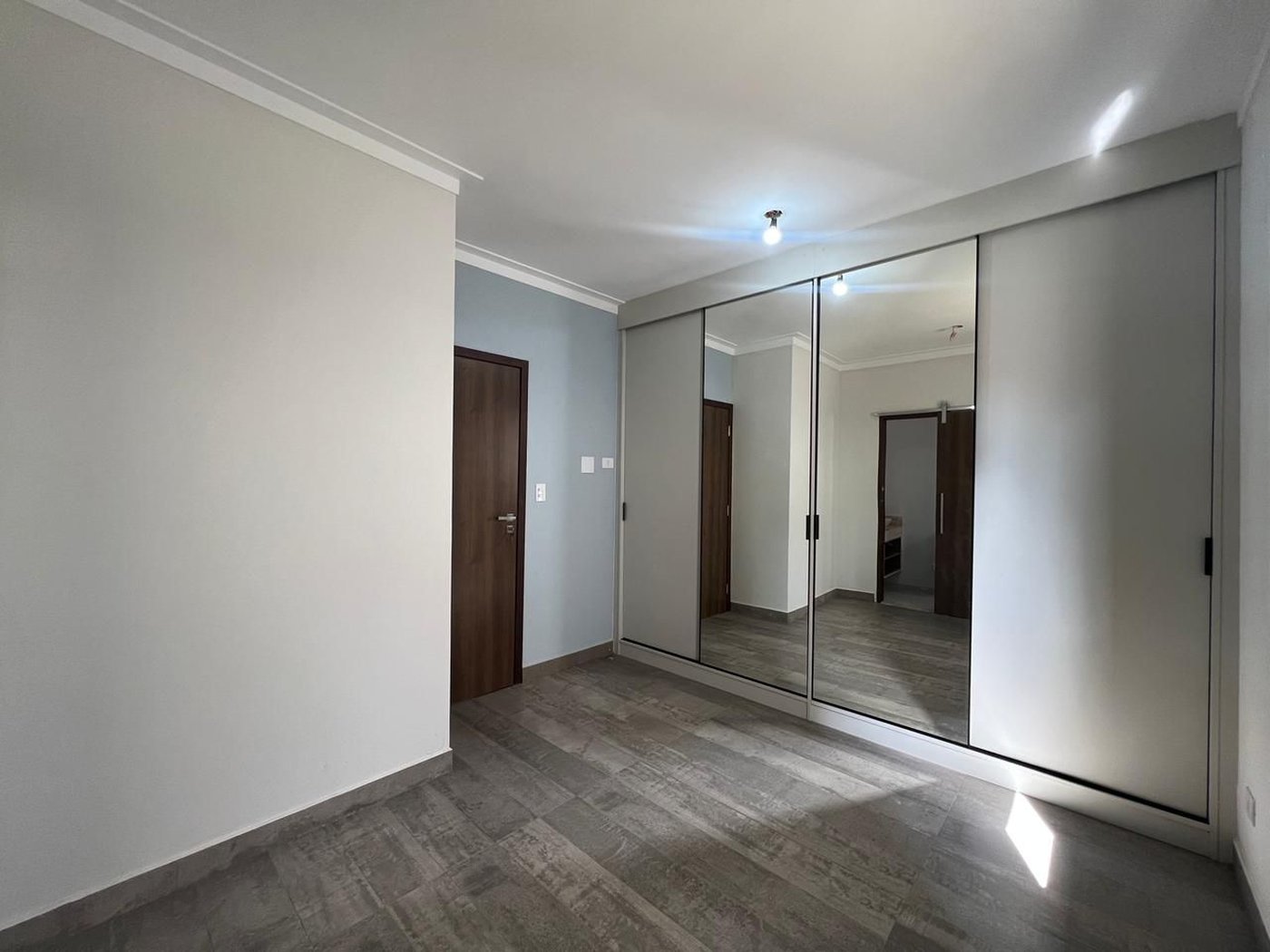 Casa com 2 dormitórios à venda, 88 m² por R$ 875.000,00 - Ponta da Praia - Santos/SP